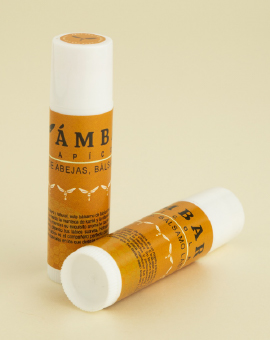 Bálsamo labial con cera de abeja